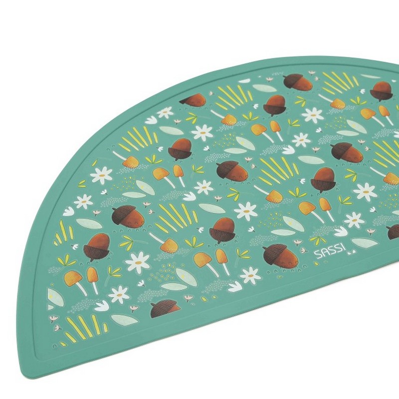 Tovaglietta per bambini in silicone verde decorata con ghiande e funghi